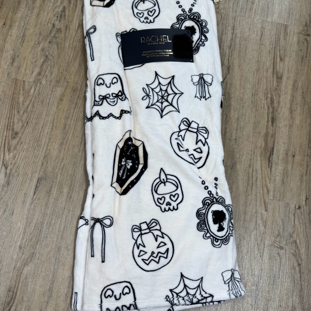 Rachel Black and White Halloween Blanket